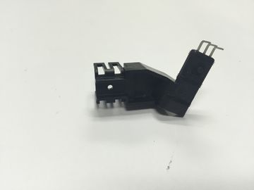 Konektor Mould Injeksi Plastik Membuat Metal Pin Black Erosi CH27 Permukaan