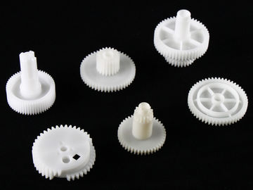 Ukuran yang berbeda Gears custom molded plastic parts HASCO Standard